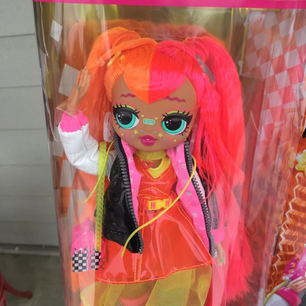 L.O.L. Surprise! O.M.G. Fierce Neonlicious Doll - Pink/Orange Hair